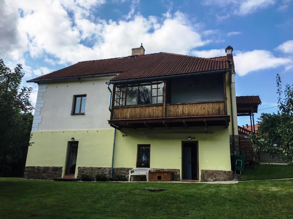 Apartman V Zahradni Prachatice Bagian luar foto